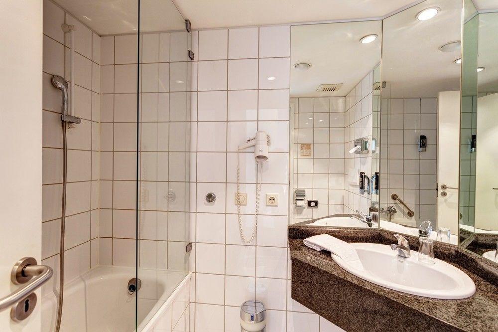 Plaza Suites Rüsselsheim Extérieur photo