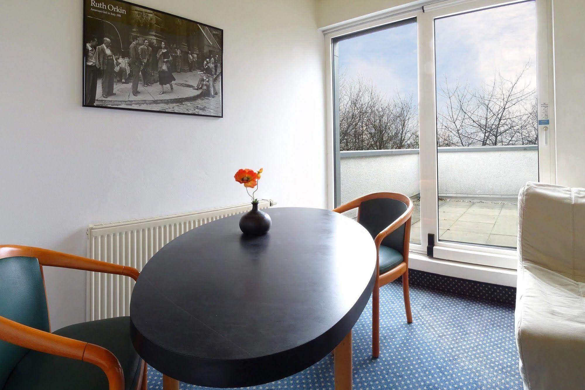 Plaza Suites Rüsselsheim Extérieur photo