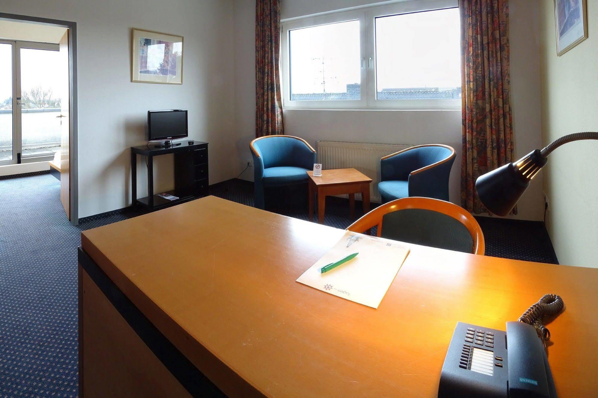 Plaza Suites Rüsselsheim Extérieur photo