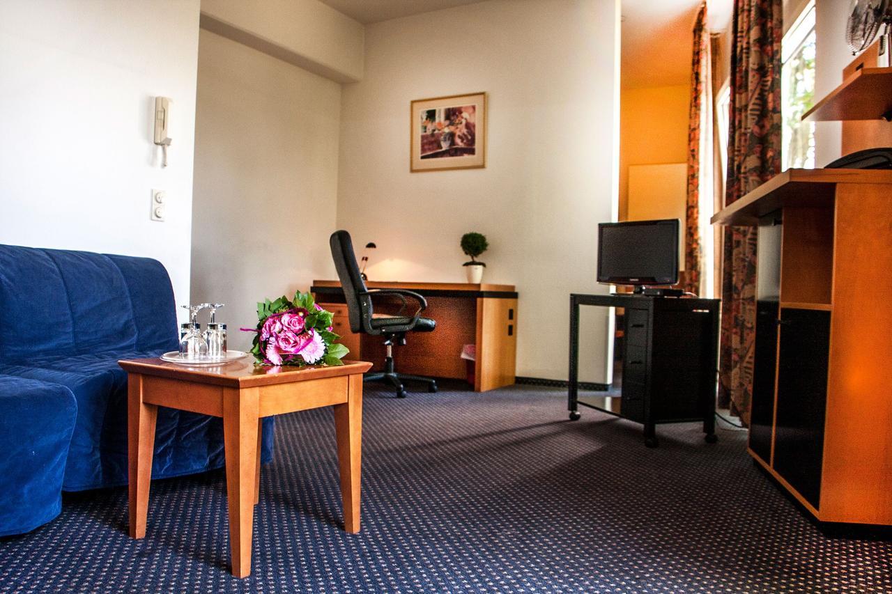 Plaza Suites Rüsselsheim Extérieur photo